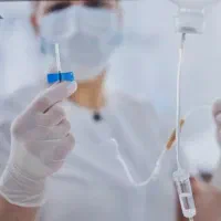 انجام تزریقات و پانسمان در منزل