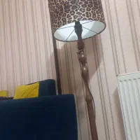 آباژور پایه چوب در حد نو کلاسیک|چراغ خواب و آباژور|نیشابور, شهرک جانبازان|دیوار