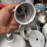 لامپ 9وات استاندار آماده همکاری|لامپ و چراغ|باوی, |دیوار