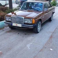 بنز 230 دانشجوی 1980