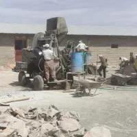 بتن ریزی با دستگاه خلاطه