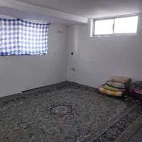 نیازمند همخانه خانم