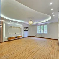 نشیمنی با شکوه کلاسیک و نورپردازی معاصر|فروش آپارتمان|تهران, یاخجی آباد|دیوار