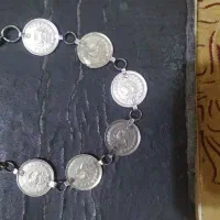 دستبند سکه ای