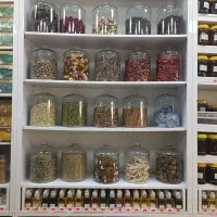 همکار آقا جهت کار در عطاری|استخدام خدمات فروشگاه و رستوران|تهران, یوسف‌آباد|دیوار