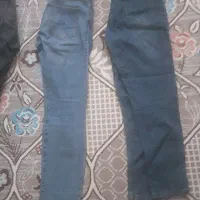 شلوار لی زنانه ۳۱ وانواع مانتو وپالتو در حد نو