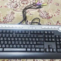 کیبورد سالم در حد نو