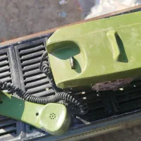 تلفن قدیمی|کلکسیون اشیاء عتیقه|خمینی‌شهر, |دیوار