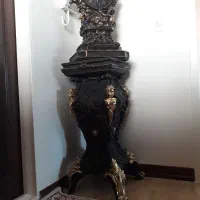 ساعت ایستاده.و چراغ دکوری
