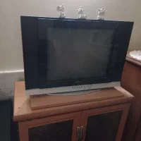 تلویزیون به همراه آنتن دیجیتال