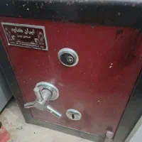 گاو صندوق|ابزارآلات|قم, شهدا|دیوار