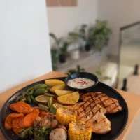 نیروی خدماتی، کمک آشپز