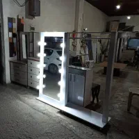 آینه قدی چراغدار و رگال