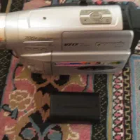 دوربین فیلم برداری بشرط سالم سالم کاملا استفاده شد