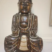 مجسمه چوبی بودا