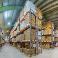 واحد 70 متر زیر همکف مناسب انبار جنس و کالا