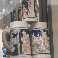 لیوان نقش برجسته
