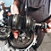 تعمیرات فوری مکانیکی و گیربکس کلیه خودروها