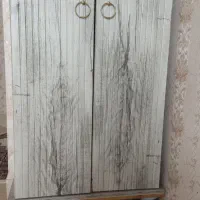 جاکفشی و درآور و آیینه و پاتختی