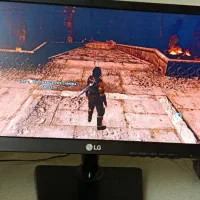 کیس و مانیتور