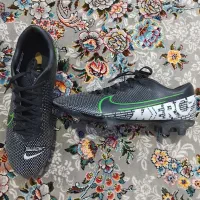 کفش استوک ورزشی سایز ۳۹ در حد نو