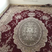 قالی سه در چهار سالم و دو عدد پشتی سالم