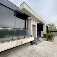 باغ ویلا لوکس / لوکیشن عالی