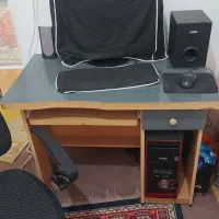 میز و صندلی چرخدار