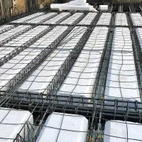 آرماتوربندی، آهنگری، بتن ریزی