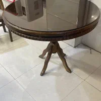 میزناهار خوری گرد
