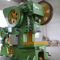 نیازمند نیروی فنی