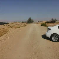 زمین در نزدیک شهر