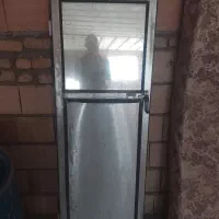 درب آلومنیم سالم .بدون چارچوب