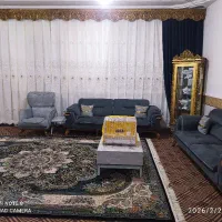 پرده همراه با کتیبه