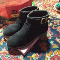 یک جفت نیم بوت سایز 39چرم اصل