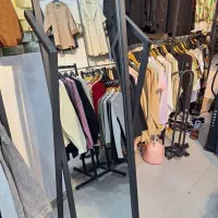 مانکن ، آینه ، استند توری و میز|فروشگاه و مغازه|تالش, هشتپر|دیوار