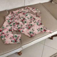 لباس دخترانه سایز ۲ ،،تا ۶ سال میخوره