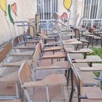 صندلی دانشجویی.امتحان