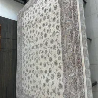 فرش تخفیفی نخ ابریشم و اکرولیک