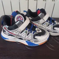 لباس ورزشی و کتانی پسرانه|کفش و لباس بچه|رشت, معلم|دیوار