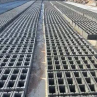 اوستا کار بلوک زنی و کارگر