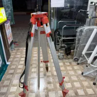 ژالون و منشور نقشه برداری