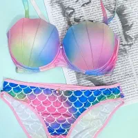 لبلس زیر هدیه ولنتاین