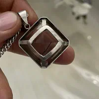 زنجیر و گردنی|جواهرات|باقرشهر, |دیوار