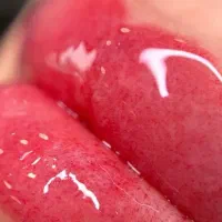 مدل برای شید لب