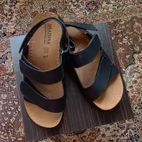 کفش و صندل های مردانه و زنانه