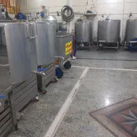 یک نفر کارگر ساده