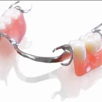 دست دندان مصنوعی