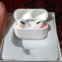 یک عدد ایرپاد و یک عدد iphone 6s