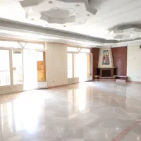 ۲۵۰ متر ۴خوابه/ تاپ لوکیشن/ حیاط مشجر و سبز|اجارهٔ آپارتمان|تهران, پاسداران|دیوار